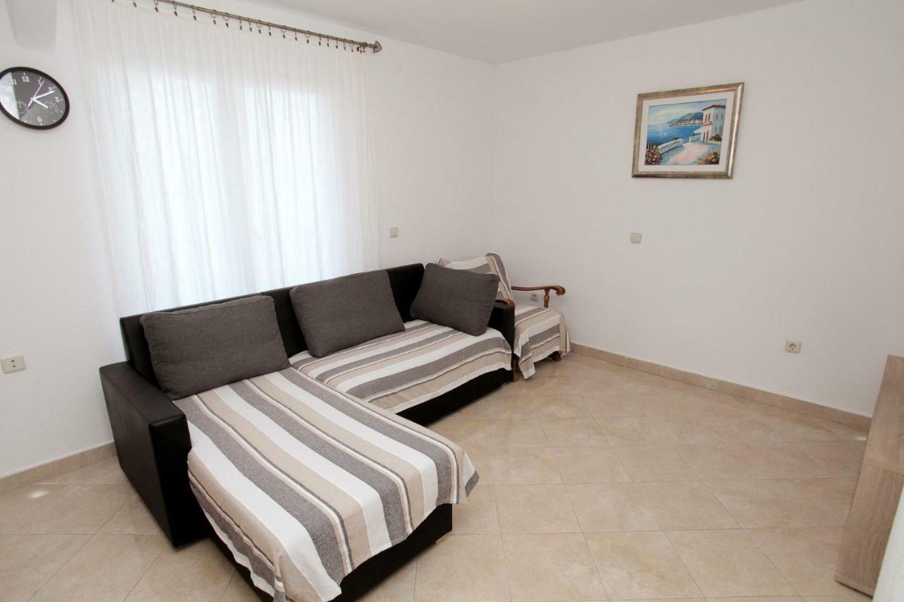 Apartments Maja - Sea View Trogir Exteriör bild